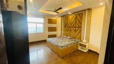 Bedroom Image of 2000 Sq.ft 3 BHK Apartment / Flat for rent in Arsha Sumangalam, Vrindavan Yojana Lucknow for Rs. 45000