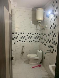 Bathroom Image of 720 Sq.ft 2 BHK Apartment / Flat for sale in Maidan Garhi New Delhi for Rs. 3500000