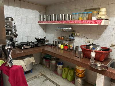 Kitchen Image of 1350 Sq.ft 3 BHK Builder Floor for rent in Narela New Delhi for Rs. 18000