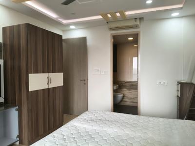 Bedroom Image of 1220 Sq.ft 2 BHK Apartment / Flat for sale in Maker Tower, Cuffe Parade Mumbai for Rs. 110000000