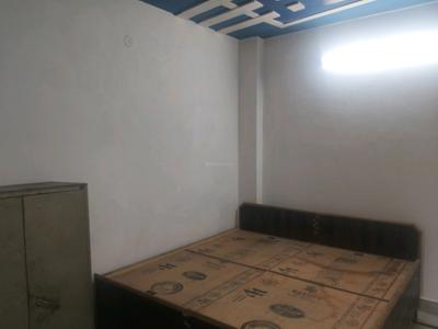 Bedroom Image of 450 Sq.ft 1 BHK Builder Floor for rent in Mayur Vihar Phase 1 New Delhi for Rs. 15000