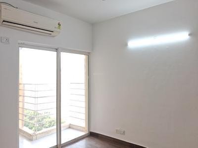Bedroom Image of 925 Sq.ft 2 BHK Apartment / Flat for sale in Paras Tierea, Sector 137 Noida for Rs. 8000000