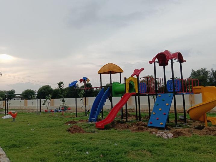 Kapoorawala Main Image 1