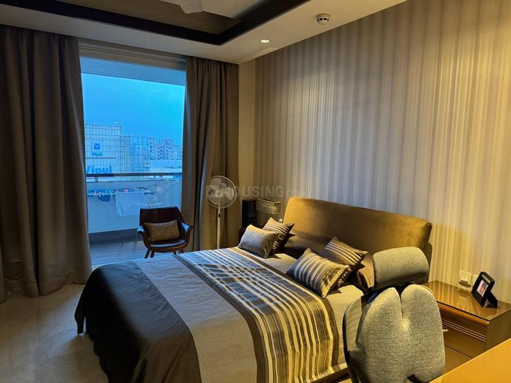 DLF Phase 4 Bedroom 1