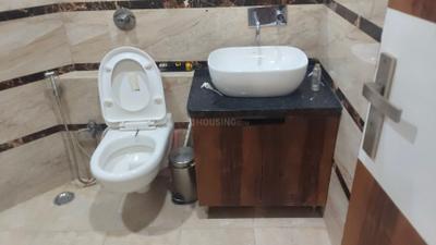 Bathroom Image of 1450 Sq.ft 3 BHK Builder Floor for sale in Mansarover Garden New Delhi for Rs. 22500000
