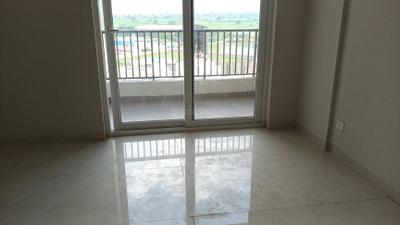 Living Room Image of 1200 Sq.ft 3 BHK Apartment / Flat for rent in Skyline Elevate, Utrathiya Zirakpur for Rs. 35000