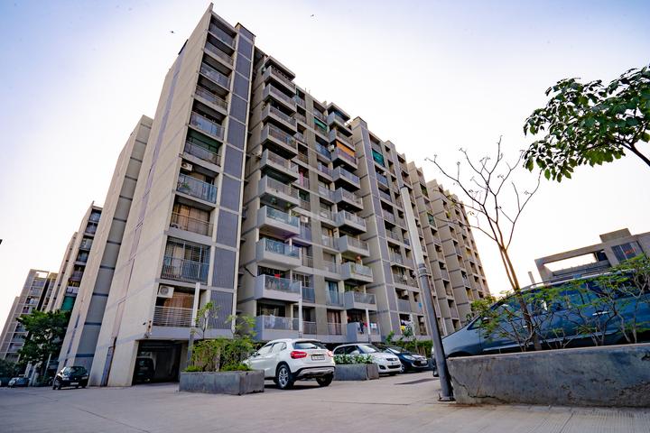 Apollo DB City Main Image 1