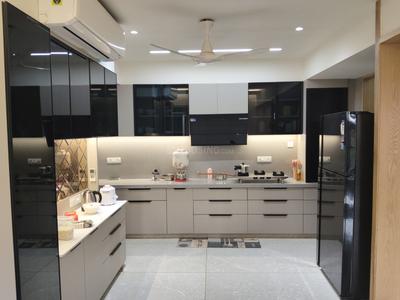 Kitchen Image of 3475 Sq.ft 4 BHK Apartment / Flat for rent in Nysa Essence 51, Ghatlodiya Ahmedabad for Rs. 70000