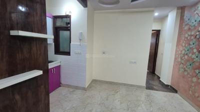 Living Room Image of 2250 Sq.ft 2 BHK Apartment / Flat for rent in Uttam Nagar New Delhi for Rs. 14000