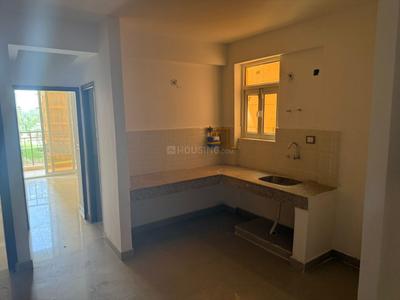 Kitchen Image of 700 Sq.ft 3 BHK Apartment / Flat for rent in ROF Amaltas, Sector 92 Gurgaon for Rs. 15000