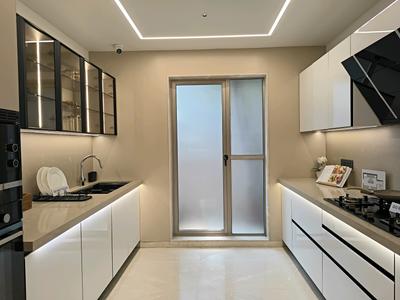 Kitchen Image of 1400 Sq.ft 3 BHK Apartment / Flat for sale in Chandak Vansham, Vile Parle West Mumbai for Rs. 68500000