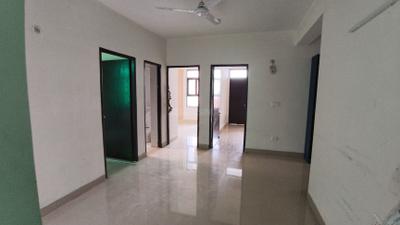 Living Room Image of 845 Sq.ft 3 BHK Apartment / Flat for sale in Amolik Sankalp, Sector 85 Faridabad for Rs. 7200000