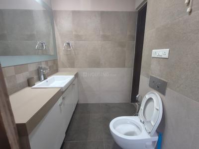 Bathroom Image of 4400 Sq.ft 4 BHK Apartment / Flat for sale in Shivalik Legacy, Bodakdev Ahmedabad for Rs. 60000000