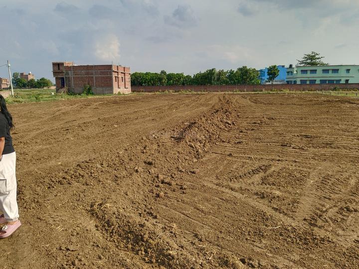 Nadiyawan Main Image 1