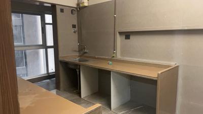 Kitchen Image of 1600 Sq.ft 3 BHK Apartment / Flat for sale in Vile Parle West Mumbai for Rs. 72500000