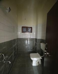 Bathroom Image of 1368 Sq.ft 1 BHK Builder Floor for rent in Shambunipet Warangal for Rs. 7500