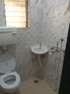 Bathroom Image of 850 Sq.ft 2 BHK Apartment / Flat for rent in Gulmohar Apartments, Pokhran- 2 Thane for Rs. 35000