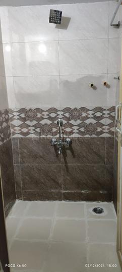 Mangalwar Peth Bathroom 1