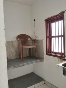 Bedroom Image of 650 Sq.ft 1 RK Independent House for rent in Kalkaji New Delhi for Rs. 16000
