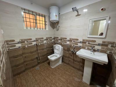Bathroom Image of 800 Sq.ft 2 BHK Apartment / Flat for rent in Narayanapura Bengaluru for Rs. 24000