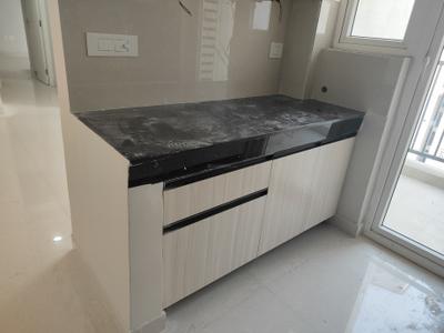 Kitchen Image of 999 Sq.ft 2 BHK Apartment / Flat for rent in Eldeco The Greens, Sector 150 Noida for Rs. 26000