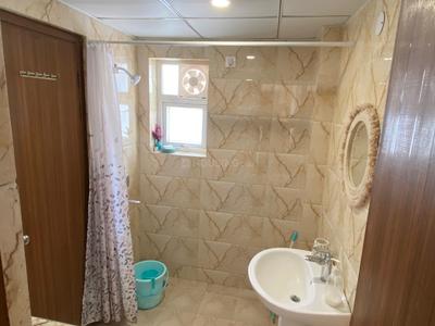 Bathroom Image of 1015 Sq.ft 1 BHK Apartment / Flat for sale in Pushpanjali Imperial Heights, Mussoorie Road Dehradun for Rs. 8500000