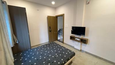 Bedroom Image of 550 Sq.ft 1 RK Builder Floor for rent in Mahalakshmi Nagar Indore for Rs. 13500
