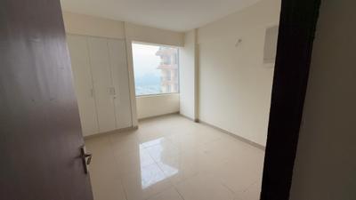 Bedroom Image of 1350 Sq.ft 3 BHK Apartment / Flat for sale in Amrapali Heartbeat City II, Sector 107 Noida for Rs. 14920000