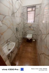 Bathroom Image of 650 Sq.ft 2 BHK Apartment / Flat for sale in Chinchpokli Mumbai for Rs. 24300000