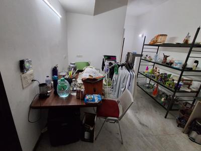 Kitchen Image of 2000 Sq.ft 1 RK Independent House for rent in BHEL Township, Sector 17 Noida for Rs. 20000