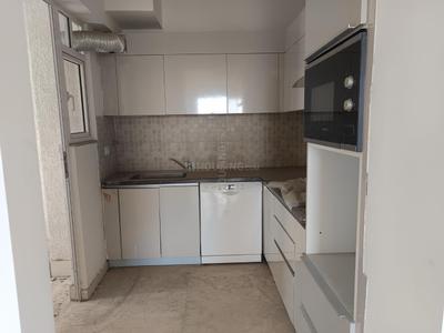 Kitchen Image of 1053 Sq.ft 2 BHK Apartment / Flat for rent in Godrej Woods, Sector 43 Noida for Rs. 48000