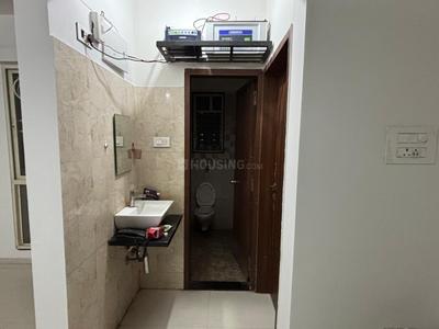 Bathroom Image of 640 Sq.ft 1 BHK Apartment / Flat for rent in Kohinoor Tinsel County Phase II, Hinjawadi Phase 3 Pune for Rs. 21000