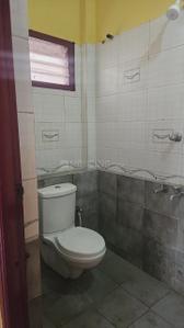 Bathroom Image of 960 Sq.ft 2 BHK Apartment / Flat for rent in Elite Enclave Thirumullaivoyal, Thirumullaivoyal Chennai for Rs. 15000