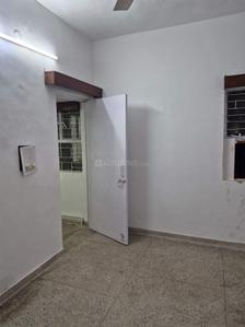 Bedroom Image of 1000 Sq.ft 3 BHK Apartment / Flat for rent in Sheikh Sarai New Delhi for Rs. 65000