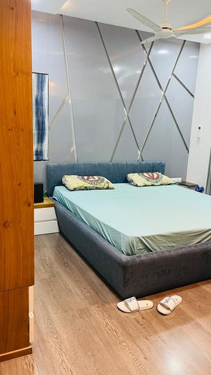 Gala Swing Bedroom 1