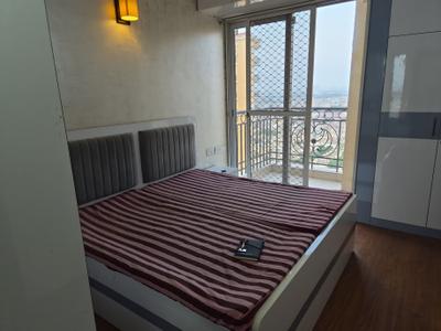 Bedroom Image of 766 Sq.ft 2 BHK Apartment / Flat for rent in Prateek Grand City, Siddharth Vihar Ghaziabad for Rs. 32000