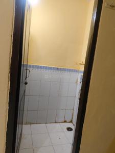 Bathroom Image of 290 Sq.ft 1 RK Apartment / Flat for rent in Mankhurd Mumbai for Rs. 11000