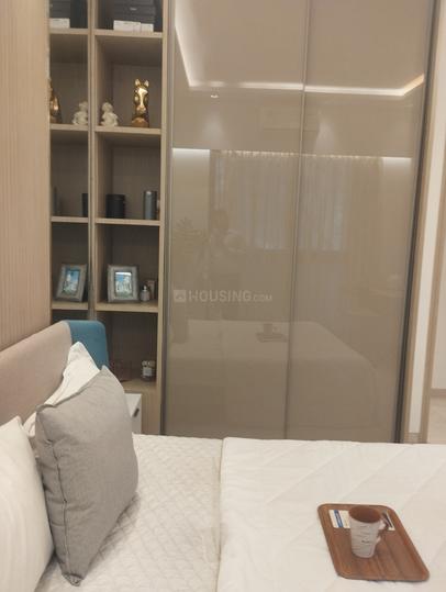 Squarefeet Y Square Main Image 1