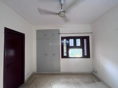 Hall Image of 1300 Sq.ft 3 BHK Apartment / Flat for rent in Bhagyawan Apartments, Mayur Vihar Phase 1 New Delhi for Rs. 50000
