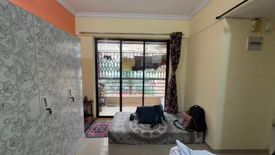 Living Room Image of 624 Sq.ft 1 BHK Apartment / Flat for sale in Puraniks Home Town, Kasarvadavali Thane for Rs. 6100000