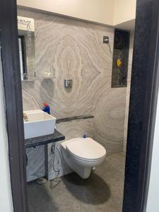 Bathroom Image of 575 Sq.ft 1.5 BHK Apartment / Flat for sale in Paras EL Signora, Andheri West Mumbai for Rs. 15000000