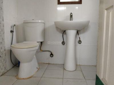 Bathroom Image of 930 Sq.ft 2 BHK Apartment / Flat for sale in Supertech Cape Town, Sector 74 Noida for Rs. 9250000