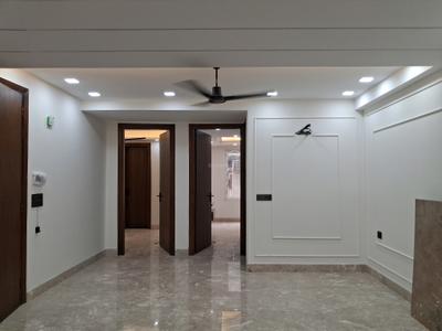 Living Room Image of 1350 Sq.ft 3 BHK Builder Floor for sale in Paschim Vihar New Delhi for Rs. 26000000