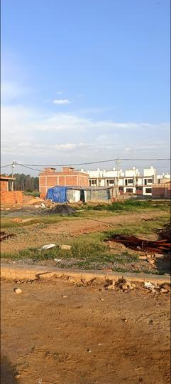 Madhav villas and plot sector 16 b Main Image 1