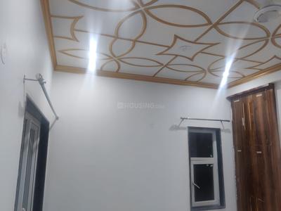 Bedroom Image of 2100 Sq.ft 3 BHK Builder Floor for rent in Wave City Plots, Wave City Ghaziabad for Rs. 30000