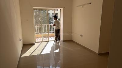 Living Room Image of 980 Sq.ft 2 BHK Apartment / Flat for rent in Vascon Vista Phase 2, Indira Nagar Nashik for Rs. 15000