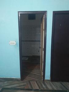 Bathroom Image of 400 Sq.ft 2 BHK Independent House for rent in Palam Vihar Extension Gurgaon for Rs. 7000