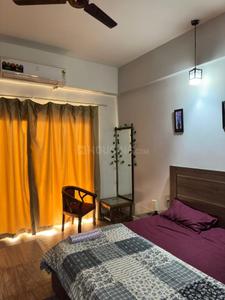 Bedroom Image of 435 Sq.ft 1 RK Apartment / Flat for rent in Paramount Golfforeste Oak &amp; Pine, Surajpur Greater Noida for Rs. 16000