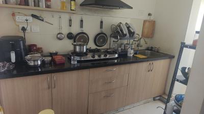 Kitchen Image of 633 Sq.ft 1 BHK Apartment / Flat for rent in Vaswani Menlo Park, Munnekollal Bengaluru for Rs. 30000