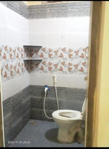 Bathroom Image of 720 Sq.ft 2 BHK Builder Floor for rent in Neelikonampalayam Coimbatore for Rs. 15000